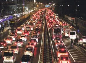25 kilometrelik yol 2 saat 45 dakika!