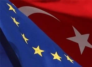 AB İlerleme Raporu'nda reformlara övgü