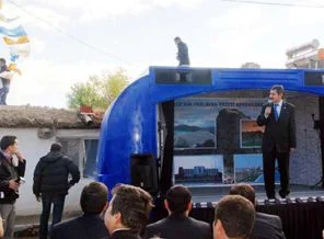 AK Parti'li vekil partili gençlere kızdı: Ben kürsüden inmeden...