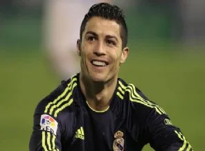 Annesi Ronaldo'yu rezil etti