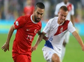 Arda Turan'ın o hareketi Hollanda'yı salladı!