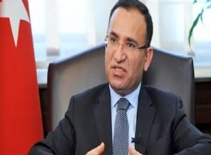 Başörtüsü iptali için başvuran Tanal'a tepki
