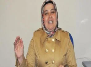Bir başörtülü belediye başkan adayı daha