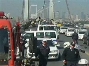 Boğaziçi Köprüsü'nde kaza, trafik kilit