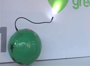 Bu top elektrik üretiyor