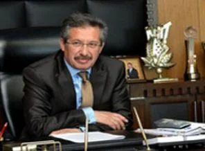 Cami yıkıp yol yaptılar