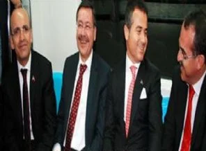 Denizin 62 metre altından tweet attılar