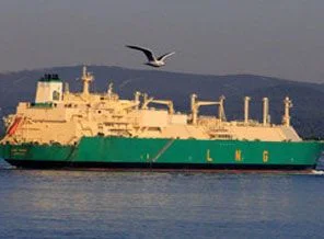 Dev tanker, boğazı kapattı