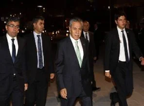 Devletin zirvesi nikah töreninde buluştu