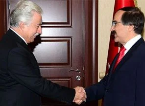Dün tartıştılar bugün bayramlaştılar