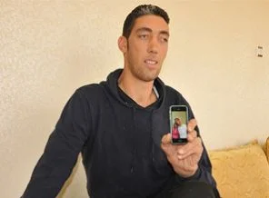 Dünyanın en uzun adamı 'Dünya evine' giriyor