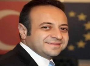 Egemen Bağış'a protesto