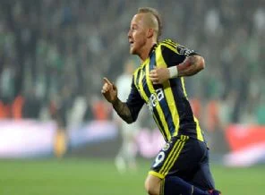 Fenerbahçe tüm zirvelerin sahibi