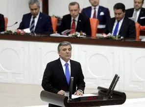 FT: Abdullah Gül, iktidar hırsı sinyalleri veren cumhurbaşkanı