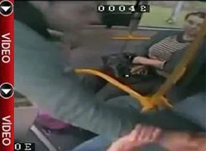 Halk otobüsü şoförüne silah çekti