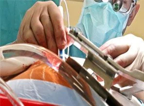 Hastaneler arası kadro satışına bakan el koydu