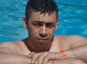 İki çocuğunun bulunduğu otomobili ölüme sürdü