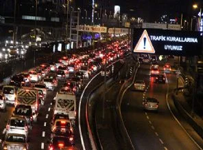 İstanbul'da gece yoğunluğu