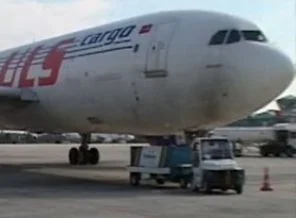 İstanbul'daki altın dolu uçak sır oldu!
