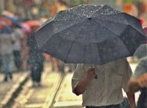 İstanbul, yağmura teslim oldu
