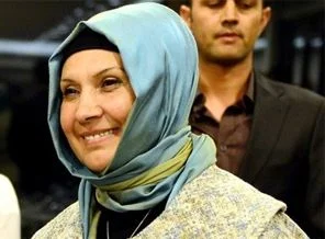 İşte ilk başörtülü belediye başkan adayı!
