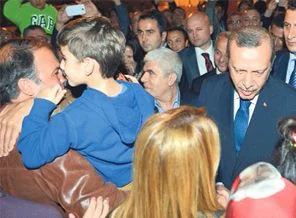 Kaçırılan pilotlar için film gibi üçlü takas