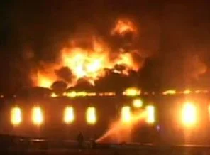 Karaman'da fabrika alev topuna döndü