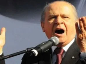 Kürtçe Bahçeli'yi gerdi