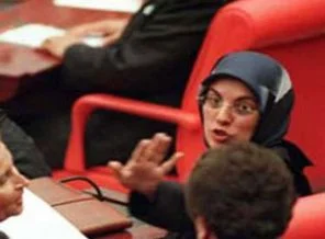 Merve Kavakçı'nın da resmi TBMM'de