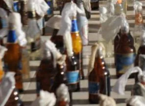 Midibüsten molotofkokteyli ele geçirildi