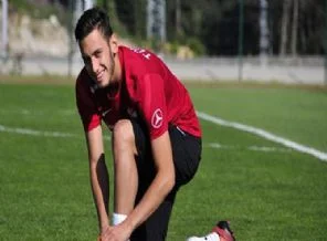 Milli futbolcu Galatasaray'ı reddetti!