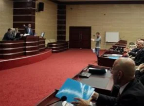 'Neden ayağa kalkmadınız' fırçası