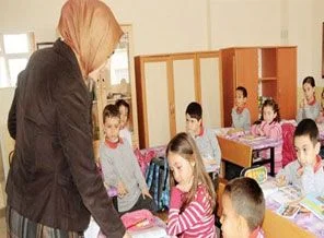 Okuldan atılan başörtülü öğretmenler ne dedi?