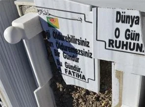PKK'lıların mezar taşları kırıldı