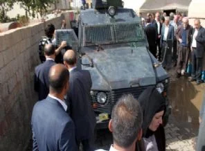 PKK'lının taziye çadırında olay çıktı