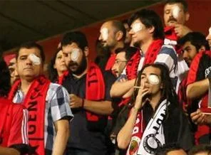 Polisten Gençlerbirliği tribünlerine siyasi slogan uyarısı