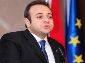 'RÖ' tweeti rekor kırdı!