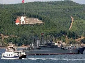 Rus savaş gemileri dönüyor
