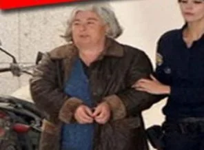'Sapanlı teyze' adliyeye böyle getirildi