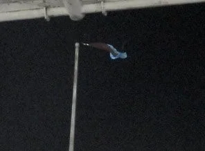 Saraçoğlu'nda bayrak krizi