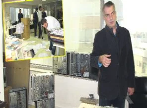 Seçim anketlerini çaldılar!