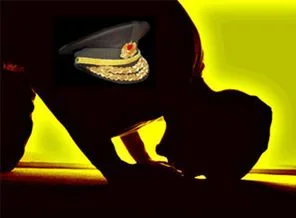 Silivri'de namaza başlayan paşalar!