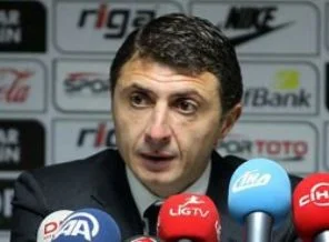 Şota Arveladze'den Hollanda'nın şifreleri