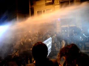 Taksim'de ODTÜ müdahalesi