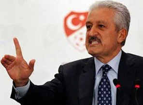 'Tarikatla bağlantım varsa şerefsizim'