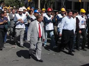 Termik santral işçileri Ankara'ya yürüyor