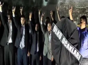 Ülkücülerden o başkana siyah çelenk