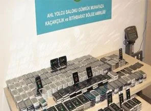 2 milyon liralık kaçak cep telefonu operasyonu