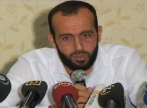 Abdulkadir Salih, varil bombasıyla yaralandı