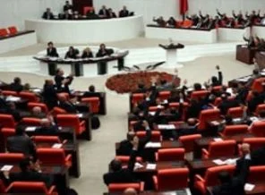 AK Parti'den Anayasa kararı